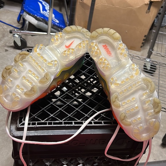 Nike shoes - Picture 6 of 8